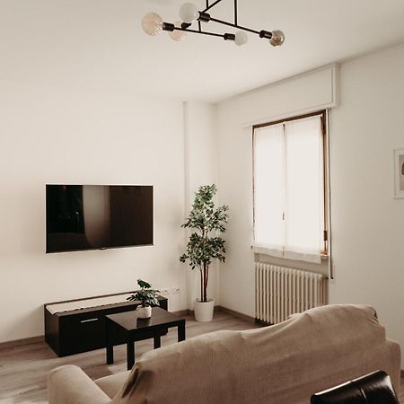 Casa Vacanze Domus Pompeo Ravenna Bagian luar foto